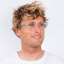 Load image into Gallery viewer, Chamberí Bright Sky Man

