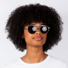 Load image into Gallery viewer, Chamberí Bright Sky Woman

