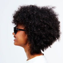 Load image into Gallery viewer, Williamsburg Clip-On Woman

